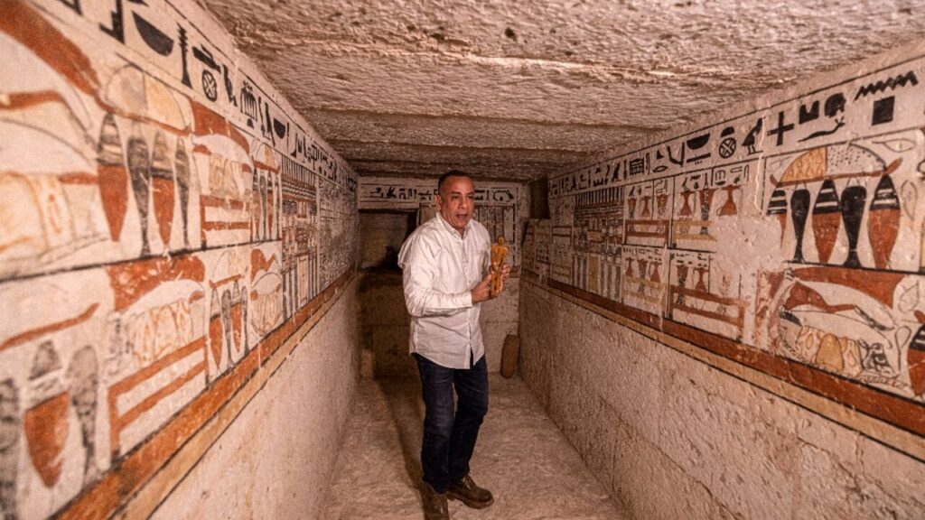 Day tour to saqqara dahshur from cairo