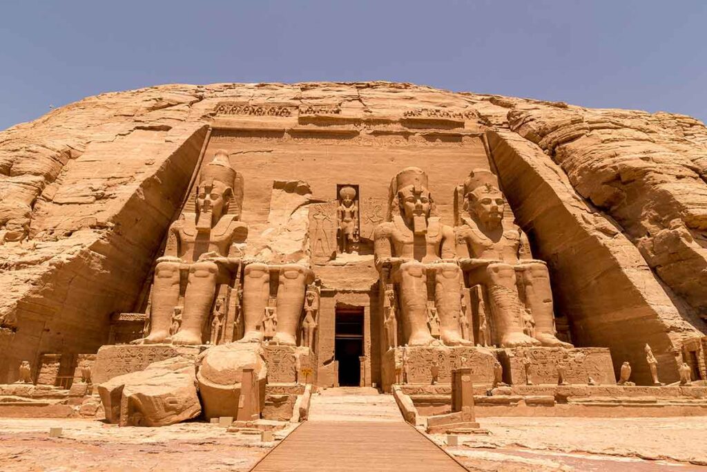 Upper Egypt tours with guide